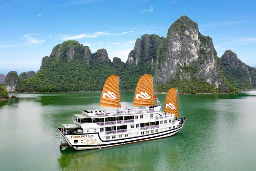 Halong-Bay-Luxury-Cruise-Vietnam-DMC
