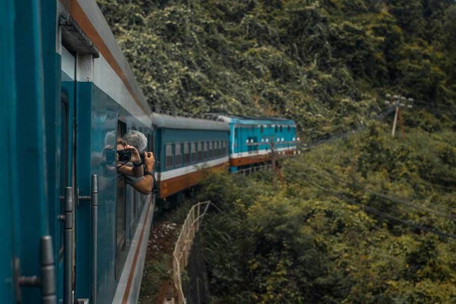 train travel vietnam