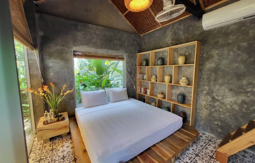 My Retreat Hien Van