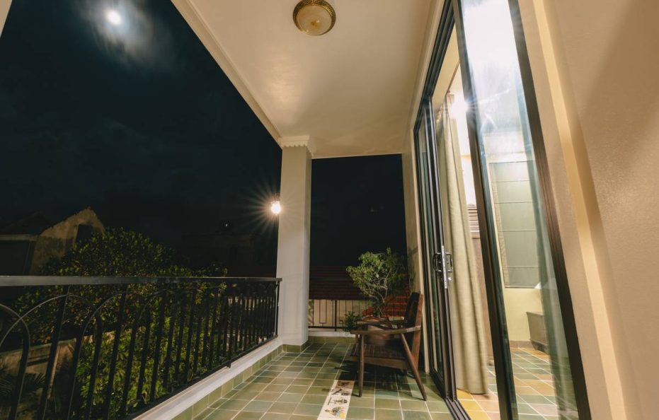 Nep House – Rice Plant Room