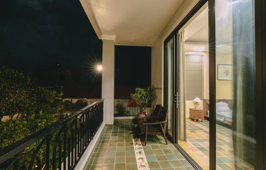 Nep House – Rice Plant Room