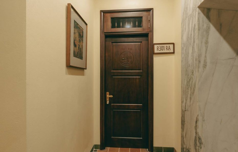 Nep House – Stubble Room