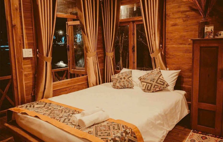 Reed Hill Ba Vi – European Wooden House