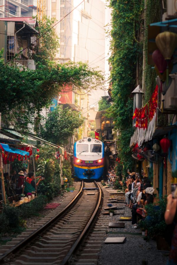 Hanoi street food and craft beer culture – Vietnam gastronomy & senses journey.