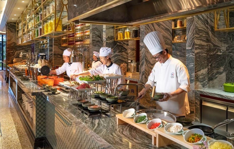 Silk Path Grand Hue Hotel