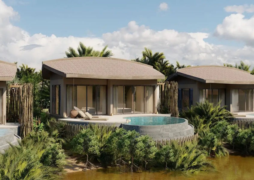 Namia River Retreat Hoi An villa with private pool and palms
